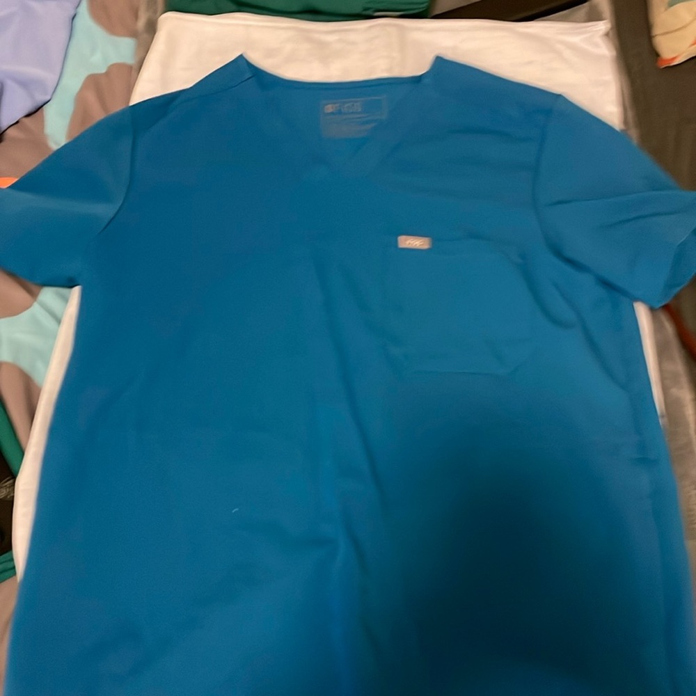 Figs scrub top (worn once)